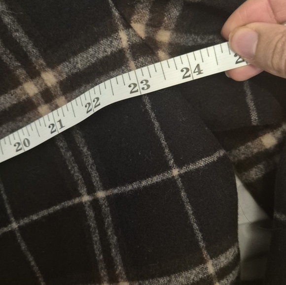 BURBERRY Plaid Wool Coat - Picture 6 of 10